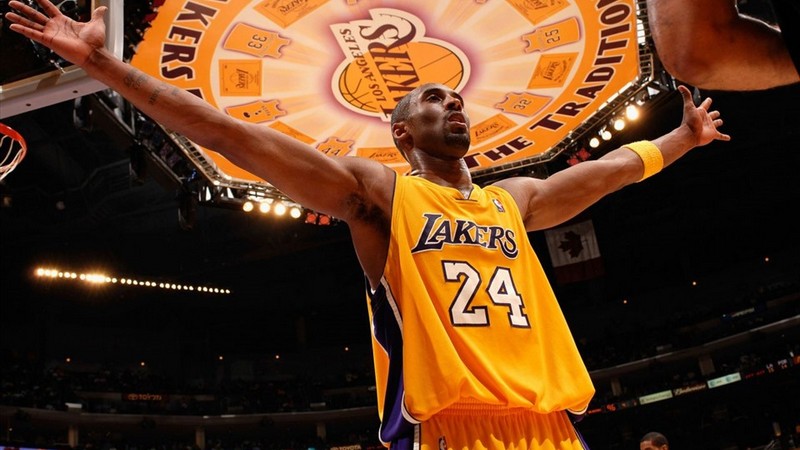 van-dong-vien-bong-ro_4 Top 10 vận động viên bóng rổ xuất sắc nhất lịch sử NBA