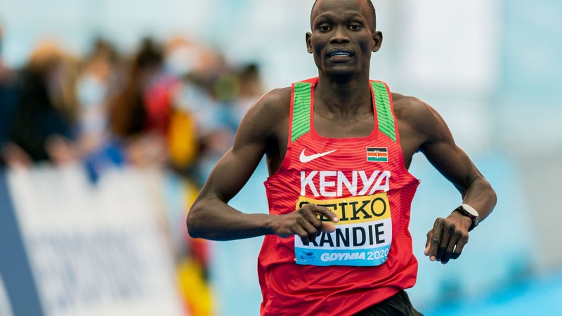 Kibiwott Kandie cũng là vấn động viên Marathon có tốc độ khiến nhiều người ngạc nhiên Kibiwott Kandie cũng là vấn động viên Marathon có tốc độ khiến nhiều người ngạc nhiên