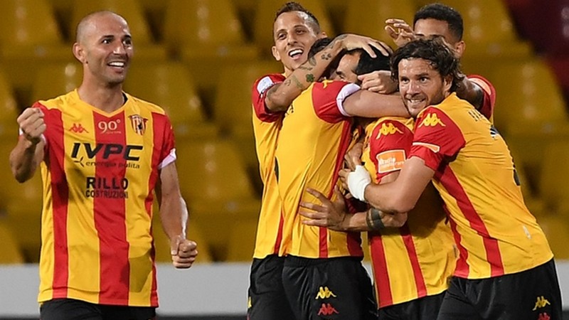 Benevento cũng có thể trở lại giải đấu cao nhất trong mùa sau Benevento cũng có thể trở lại giải đấu cao nhất trong mùa sau