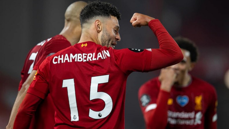 Số 15 của Liverpool khi phong độ cao cũng là một cái tên xuất sắc Số 15 của Liverpool khi phong độ cao cũng là một cái tên xuất sắc