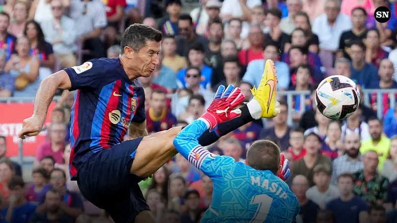 Lewandowski được đánh giá là CF toàn diện nhất hiện nay Lewandowski được đánh giá là CF toàn diện nhất hiện nay